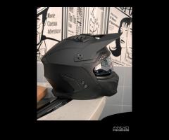 CASCO DIEFFE NERO OPACO CON VISIERINO SOLARE FUMÈ