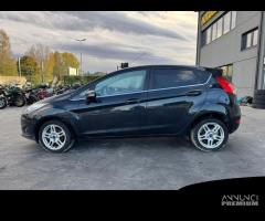 FORD FIESTA MK6 per ricambi usati RTJB - 4