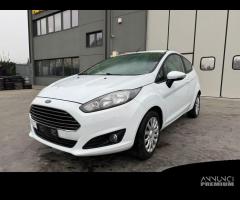 FORD FIESTA MK6 per ricambi usati RTJB