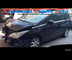 RICAMBI USATI PEUGEOT 5008 2009-2017 1.6 HDi 84 KW