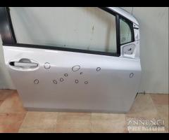 Porta anteriore destra grigia toyota yaris 2011 - 26