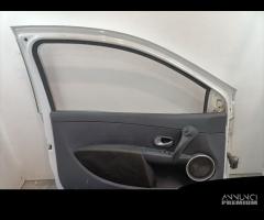 PORTIERA ANTERIORE SINISTRA RENAULT Clio Serie 775 - 6