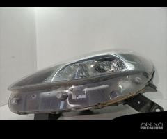 FARO ANTERIORE SINISTRO RENAULT Clio Serie 2606031