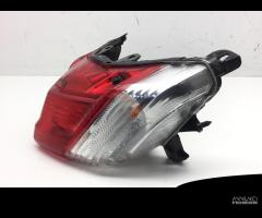 FARO FANALE STOP FRECCE POSTERIORE YAMAHA N-MAX 15