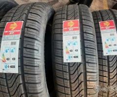 4 gomme nuove 245 60 18 momo