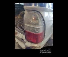 Fanale posteriore destro MITSUBISHI L200 del 2001