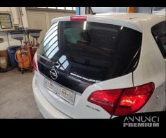 Portellone nudo OPEL MERIVA del 2012