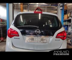 Portellone nudo OPEL MERIVA del 2012