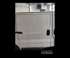 Porta laterale dx nuda OPEL VIVARO del 2010