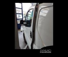 Porta anteriore sx nuda OPEL VIVARO del 2010