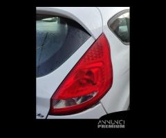 Fanale posteriore destro FORD FIESTA del 2009