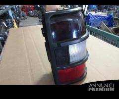 Fanale posteriore dx MITSUBISHI PAJERO 1993