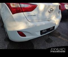 Paraurti posteriore HYUNDAI I30 del 2015