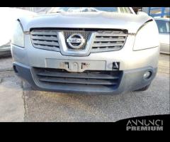 Paraurti anteriore NISSAN QASHQAI del 2008