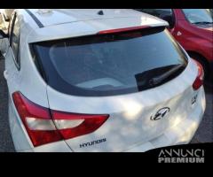 Portellone nudo HYUNDAI I30 del 2015