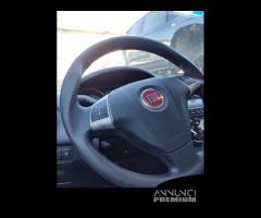 Volante FIAT GRANDE PUNTO del 2011