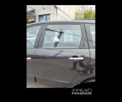 Porta posteriore sinistra RENAULT SCENIC del 2009