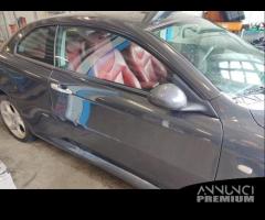 Porta anteriore dx nuda ALFA ROMEO GT del 2004