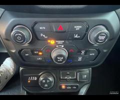 Jeep Renegade 1.3 T4 190CV PHEV 4xe AT6 Business P - 18