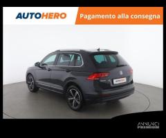 VOLKSWAGEN Tiguan HX06009 - 4