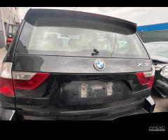 Baule posteriore BMW X3 modello E83 anno 2004