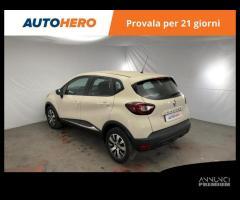 RENAULT Captur KG90577