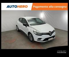 RENAULT Clio BK96197