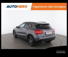 MERCEDES-BENZ GLA 180 ZJ34920