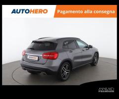 MERCEDES-BENZ GLA 180 ZJ34920