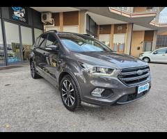 Ford Kuga 2.0 TDCI 150 CV 4WD ST-Line - 11