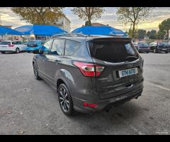 Ford Kuga 2.0 TDCI 150 CV 4WD ST-Line