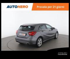 MERCEDES-BENZ A 180 TM72863