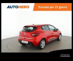 RENAULT Clio VJ68151