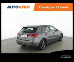 MERCEDES-BENZ A 180 YJ08264