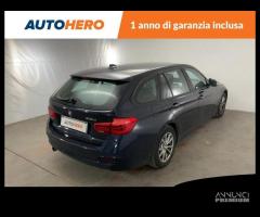 BMW 318 AJ24319