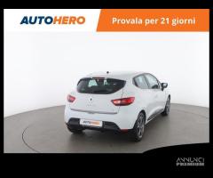 RENAULT Clio JJ57281