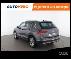 VOLKSWAGEN Tiguan UD55411