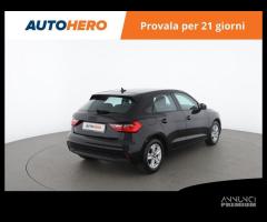 AUDI A1 XM16560