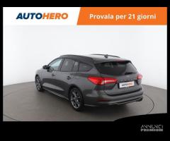 FORD Focus YF38744