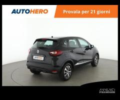 RENAULT Captur NK18592