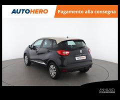 RENAULT Captur AZ87140 - 4