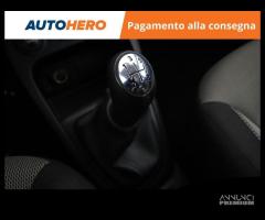 RENAULT Captur AZ87140 - 16