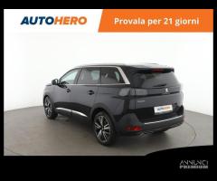 PEUGEOT 5008 NU88040