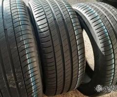 4 gomme usate 235 55 18 Michelin