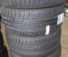 4 gomme nuove invernali 235 45 20 toyo