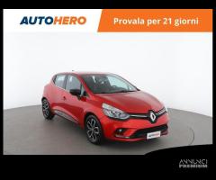 RENAULT Clio AZ07130 - 6