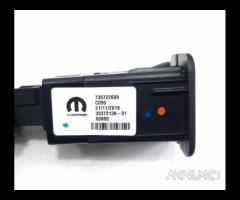 PORTA USB FIAT 500 X Serie 735722609 (15>) - 8