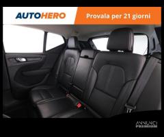 VOLVO XC40 PY14720 - 9