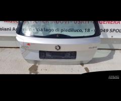 SKODA FABIA NJ3 PORTELLONE LUNOTTO POSTERIORE