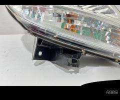 FARO ANTERIORE DESTRO RENAULT Kangoo 3Â° Serie (03